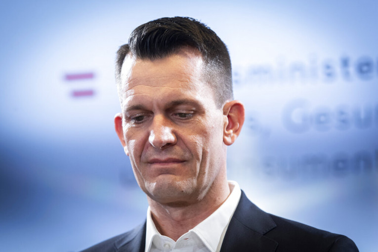 Ministar zdravlja Austrije dao ostavku: Kaže da mu je porodica stalno dobijala pretnje