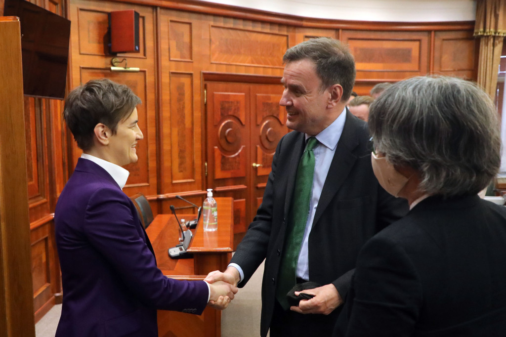 Brnabić i britanski ministar o sprovođenju Zelene agende: Prioritet Srbije pronalaženje održivih rešenja