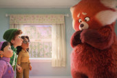 Avanture “Pocrvenele pande” u bioskopima: Nova Diznijeva urnebesna fantazija