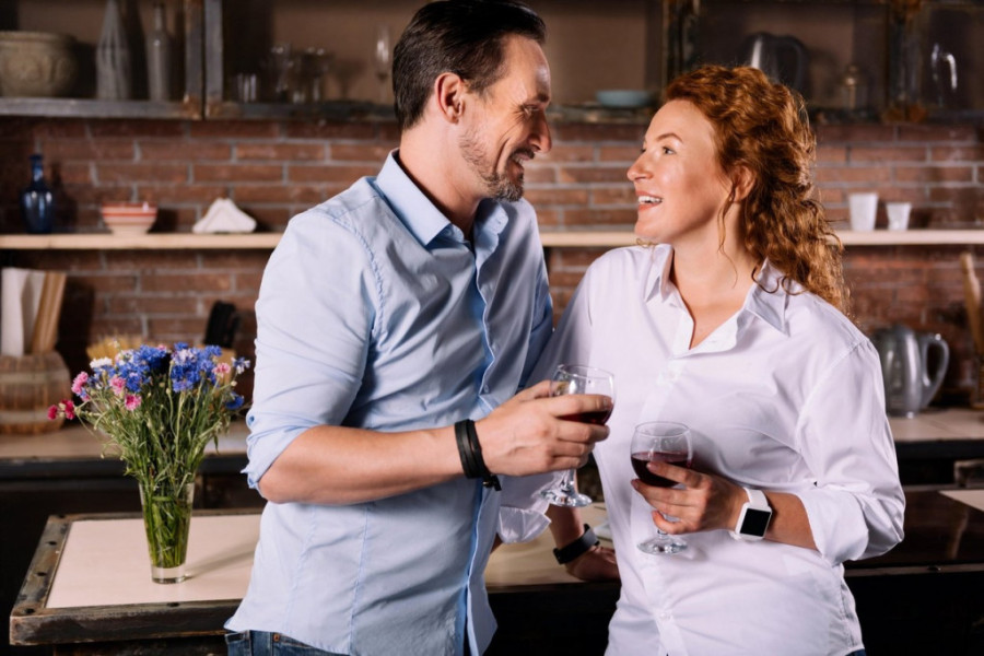 Njen horoskopski znak otkriva šta da joj poklonite za 8. mart