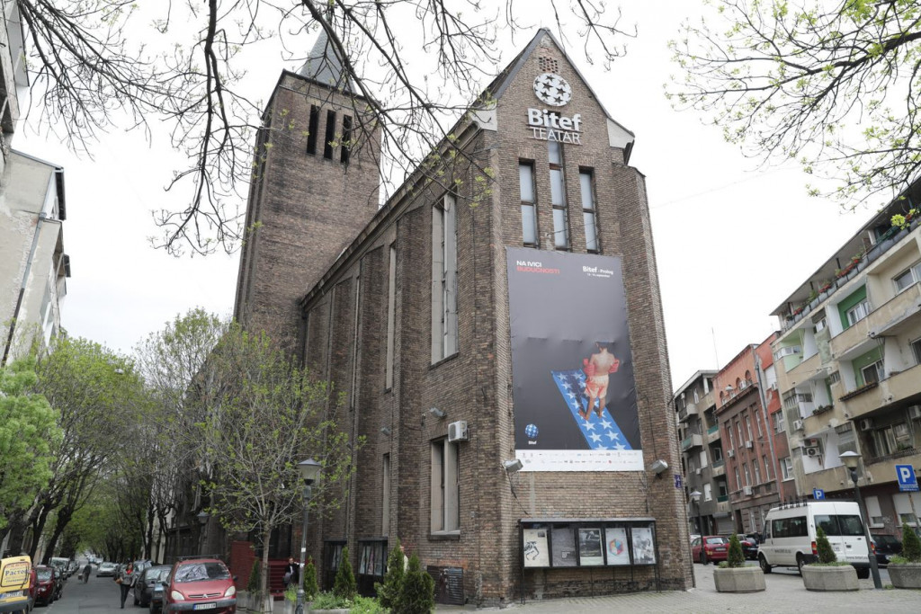 Da li vredi spasavati svet? Od seksualnog zlostavljanja do uzimanja droge na sceni, na ovogodišnjem Bitefu