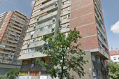 Jeziv prizor na Novom Beogradu - pronađeno telo muškarca: Sumnja se da je skočio sa zgrade!