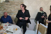 Aca Lukas ne žali para na svadbi sina Lazara: Za jednu pesmu dao više od 2.000 evra! (FOTO/VIDEO)