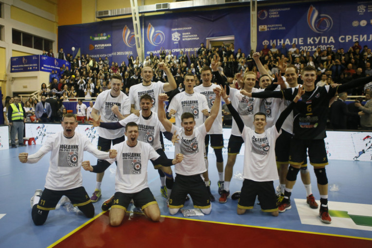 Partizan osvojio kup! Čekalo se više od 3 decenije (FOTO)