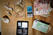 U stanu držao kokain, amfetamin i marihuanu: Policija kod osumnjičenog pronašla i novac!