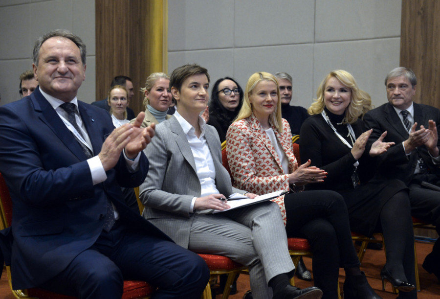 Vlahović: Strah od stagflacije i uticaja krize na odluke investitora