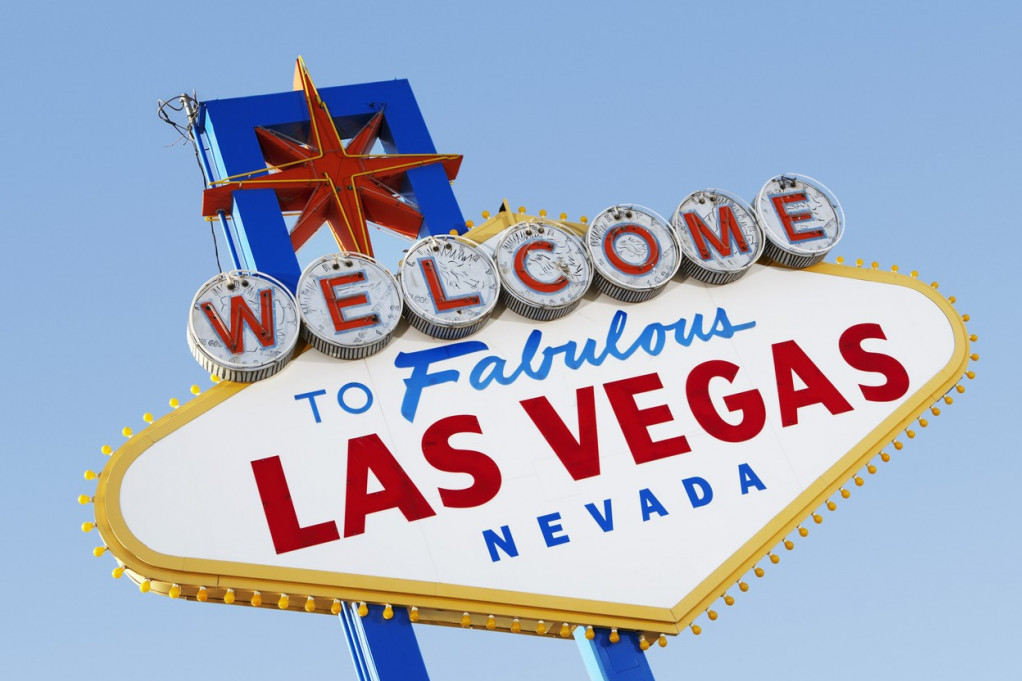 Muškarac iz Kalifornije hoće da tuži hotel u Las Vegasu: Razlog bizaran - škorpija ga ubola u "nezgodno mesto" dok je spavao u krevetu!