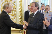 Šreder otišao u Moskvu: U toku razgovori s Putinom