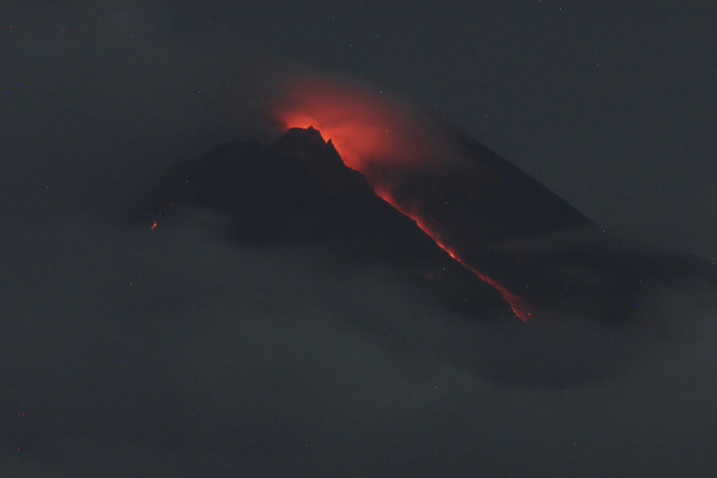 Eruptirao vulkan u Japanu: Objavljen treći stepen upozorenja, građani dobili hitno obaveštenje (VIDEO)