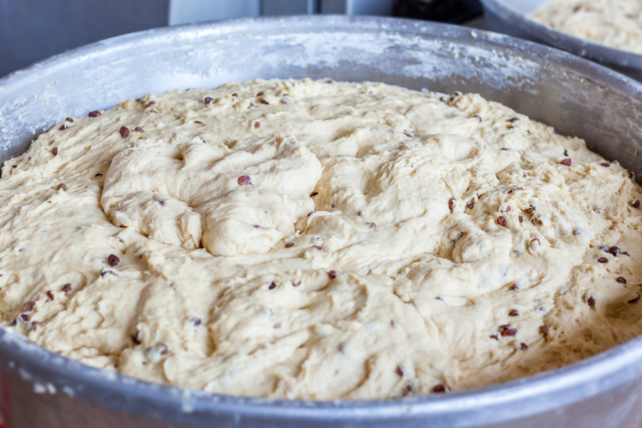 Kako se pravilno koristi suvi kvasac za pripremu testa: Da bude meko kao duša