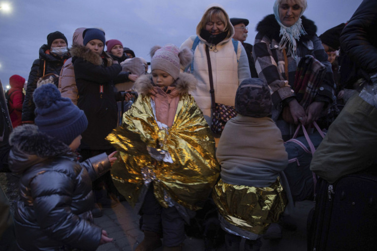 Ukrajina pristala na samo dva od 10 humanitarnih koridora: Neće da evakuišu građane u Rusiju