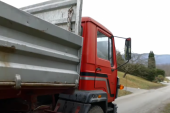 Težak udes kod Zavidovića: Kamion usmrtio petogodišnju devojčicu