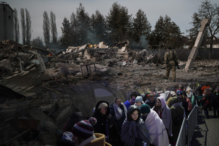 Konvoji s oružjem za Ukrajinu biće legitimne mete ruske vojske: Ukrajinska vojska gađala je ruski civilni brod  (FOTO/VIDEO)