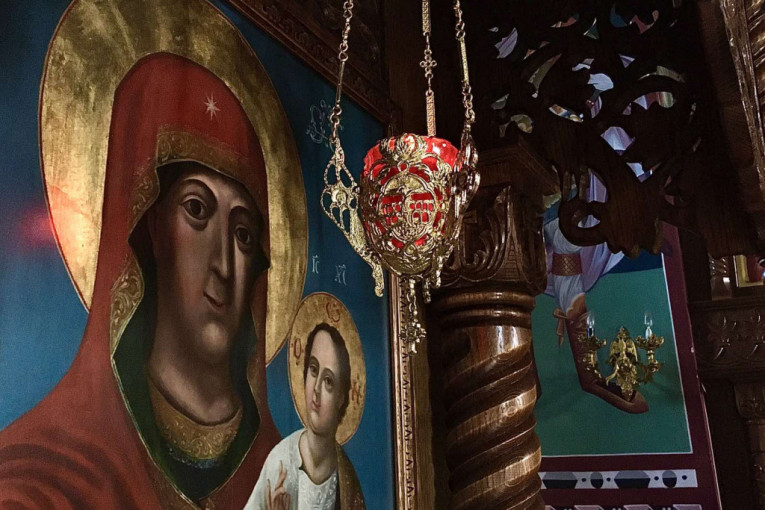 Crkva čudom ostala čitava u razrušenom Marijupolju: "Ljudi su svi uglas recitovali Očenaš"