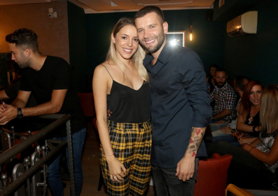 Verio se Vladan Savić iz „Magla benda"! Dve godine od razvoda ponovo je srećan u ljubavi: Pevač otvoreno o izabranici!