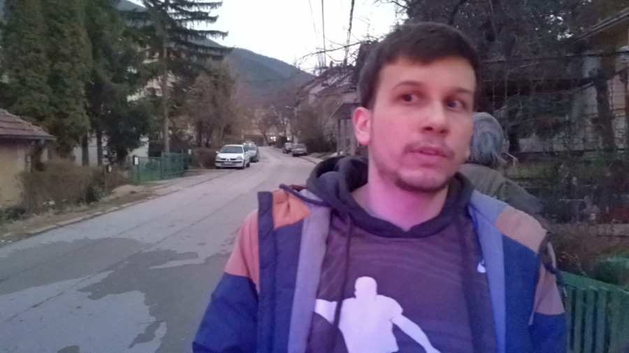 "Umalo svi da izgorimo": Komšije povređenog starca ogorčene - Upozoravali nadležne da je problematičan?!