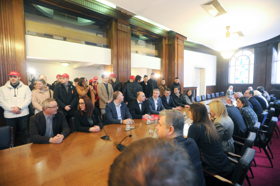 U trci za predsednika manje kandidata nego pre 5 godina, redosled na glasačkom listiću biće utvrđen žrebom