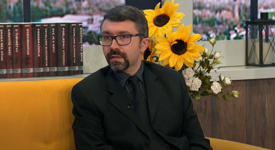 "Prerežu sebi vrat svesni da se neće ubiti": Nož sve češće oružje u zločinima i porodičnim tragedijama u Srbiji!