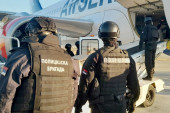 Hapšenje na beogradskom aerodromu: Mladi Turčin sleteo iz Ajndhovena, pa pao sa drogom!!