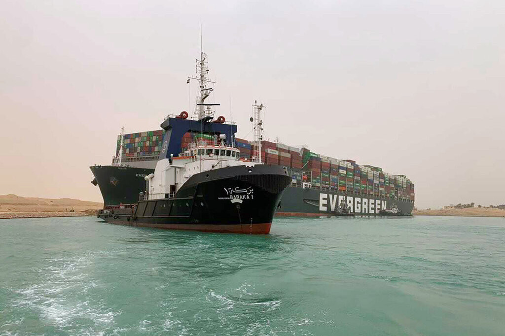 Opet će nam roba iz Kine poskupeti: Suecki kanal povećaće takse
