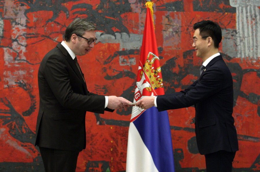 Ambasador Republike Koreje Li Đeung predaje akreditivno pismo predsedniku Srbije Aleksandru Vučiću
