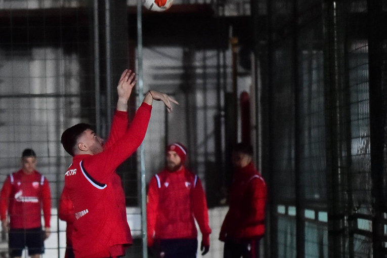 Pavkov kao košarkaš, Stanković se podsetio na igračke dane! Pogledajte poslednji trening Zvezde pred Rendžers u 32 slike (FOTO)