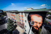 Italijanski umetnik ustao protiv rusofobije: Naslikao mural Dostojevskog i poslao važnu poruku svetu (FOTO)
