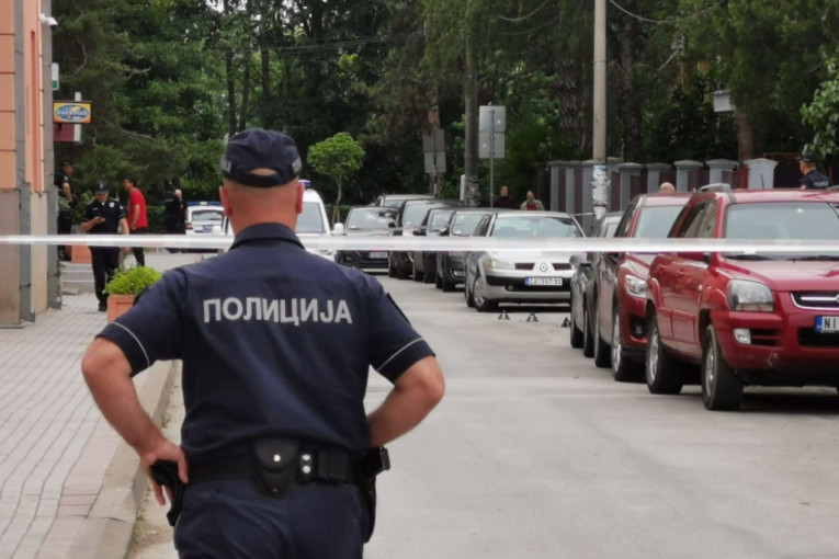 Mrtav pijan udario autom ženu pored puta: Nesreća kod Čačka!