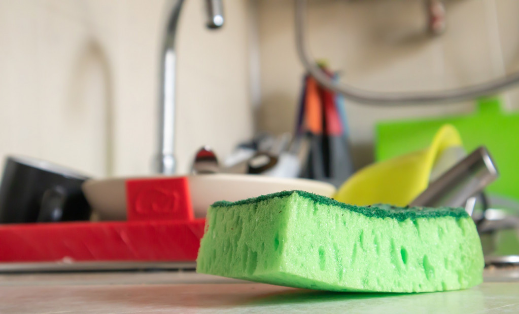 Pet stvari koje bi trebalo da sklonite sa kuhinjskih radnih površina pre spavanja: Za jutro bez stresa i mirniji um