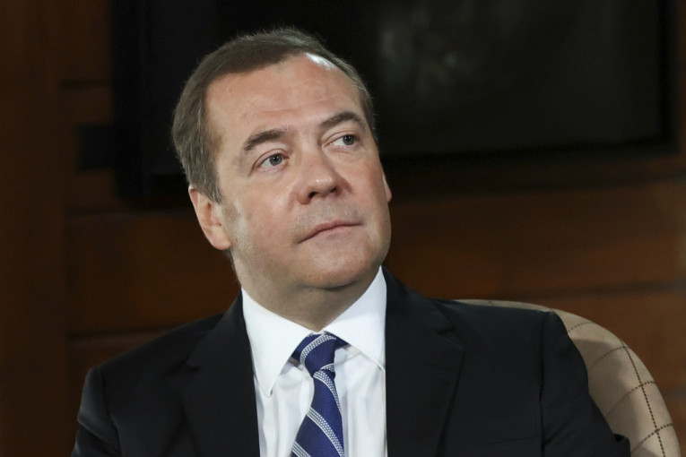 Medvedev: Sve sankcije su zasnovane na mržnji prema Rusima, sve nas mrze!