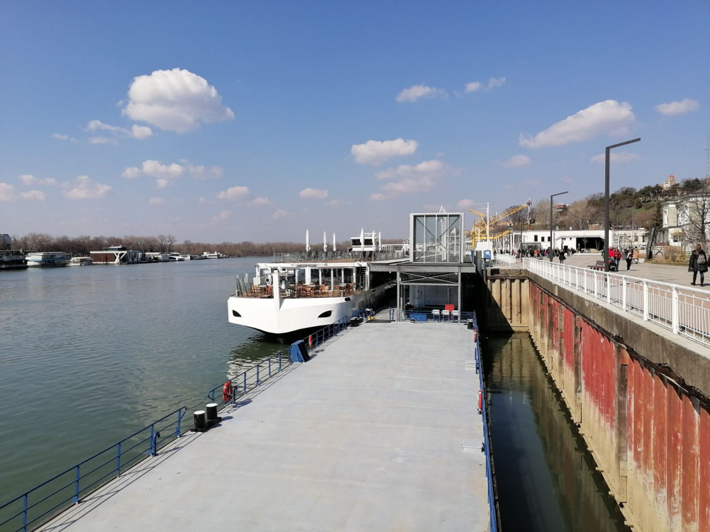 Rast pretovara na srpskim rekama: Prevezeno 7,4 miliona tona tereta