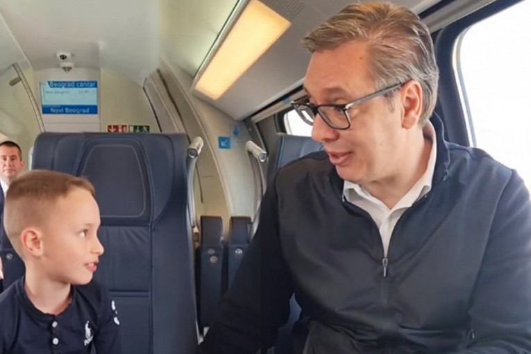 Vučić ispunio želju malom Lazi: Dečak hteo samo jednu stvar, a predsedniku nije bilo teško (VIDEO)