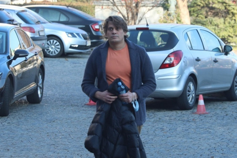 Harisa nije voleo, Arkana je jedini smeo da uvredi, a ovo je pozadina sukoba sa Cecom: Laća u jednom intervjuu raskrinkao estradu