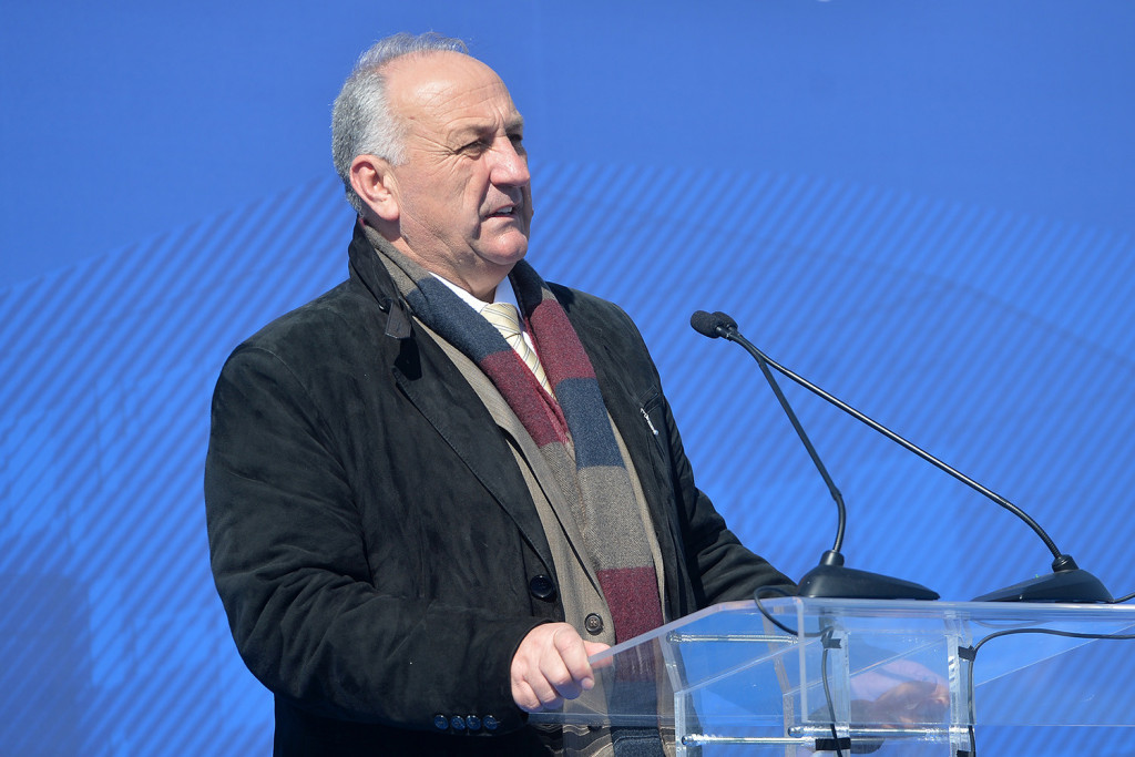 Vučić u Sjenici: Čak 11, 7 miliona evra Srbija ulaže u najmoderniju školu!