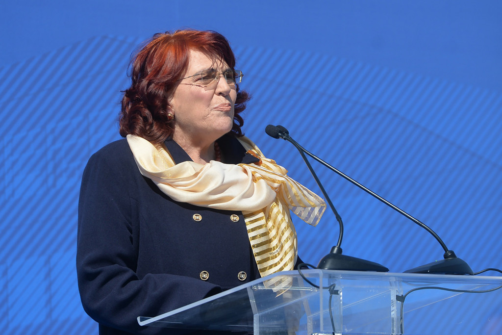 Vučić u Sjenici: Čak 11, 7 miliona evra Srbija ulaže u najmoderniju školu!