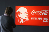 Koka-Kola zaustavlja proizvodnju i prodaju u Rusiji