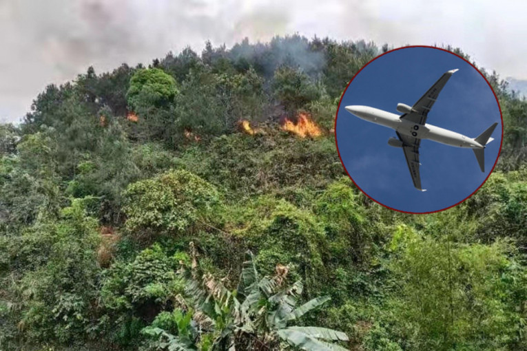 Nema preživelih u avionskoj nesreći u Kini: Delovi letelice rasuti po planini koju je zahvatio požar, traga se za crnom kutijom (FOTO/VIDEO)