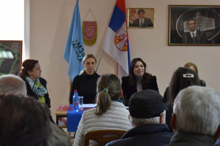 Vujović u Kruševcu razgovarala sa građanima o izgradnji modernog centra za upravljanje otpadom