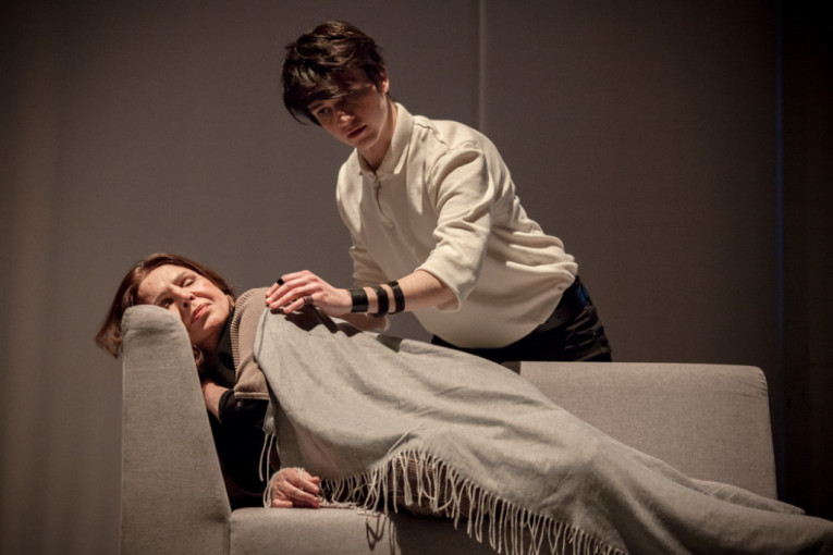 Premijera predstave “Rolerkoster” u Ateljeu 212:  Šta nas čeka u budućnosti