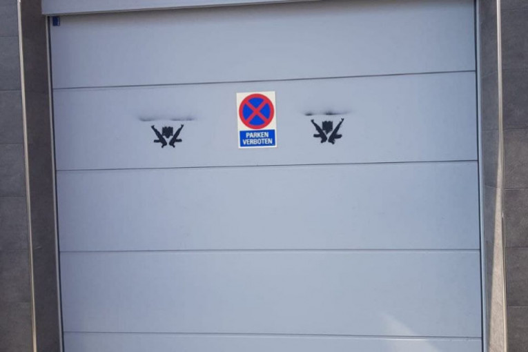 Skandal u Nemačkoj: Na zgradi konzulata Srbije u Štutgartu ispisani grafiti OVK