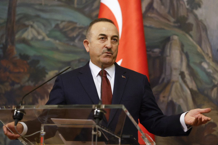 Čavušoglu: Turska ne namerava da se odrekne ruskog gasa