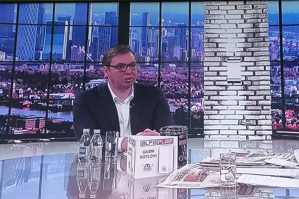 Predsednik Vučić se obratio građanima: "Pokušavaju da nas uvuku u sukob, govoreći da smo ruske snage"