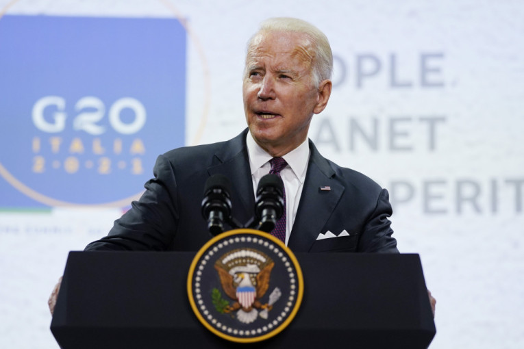 99. dan ruske vojne operacije: EU i SAD usvojile novi paket sankcija, Medvedčuku preti 15 godina robije