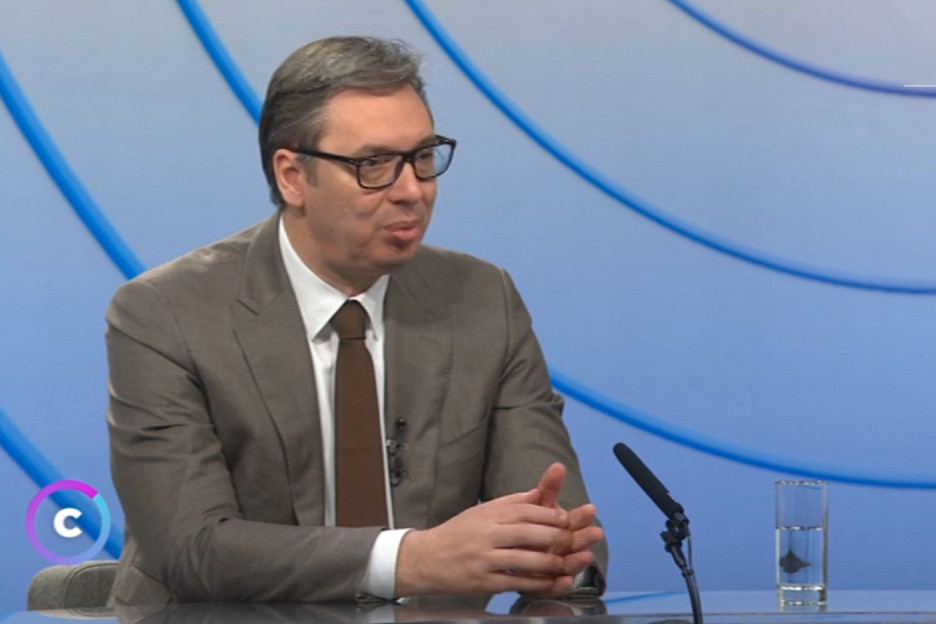 Vučić: Šokiran sam neodgovornošću - tražio sam veće zalihe za vojsku