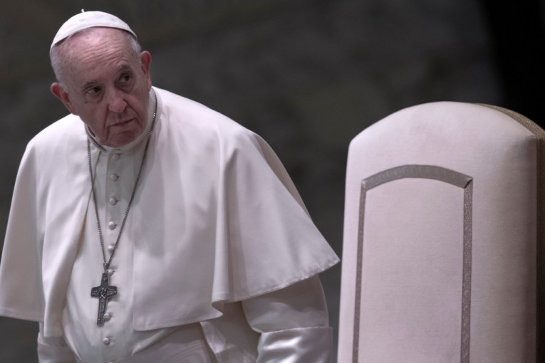 Papa Franja kritikovao napore Zapada: Bio sam posramljen kada sam pročitao...