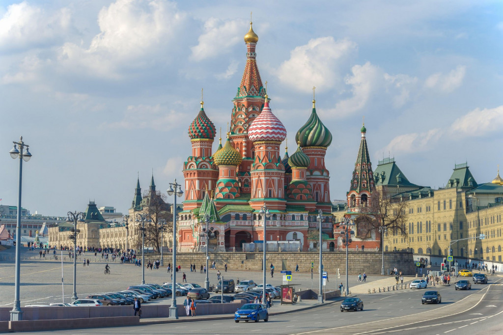 Razgovarali Putin i Makron, EU razmatra kako da se oslobodi ruskog gasa: Zelenski bi na Ruse preko Albanije (FOTO/VIDEO)