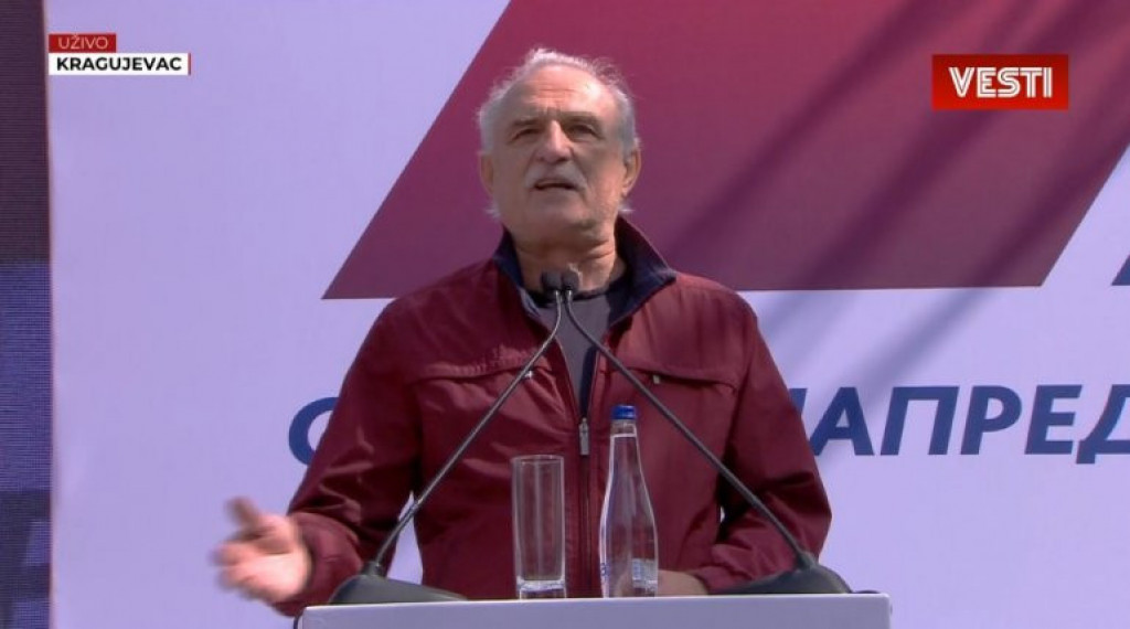 "Nema mržnje kod ljudi koji podržavaju dela": Vučić poslao snažnu poruku sa predizbornog skupa u Kragujevcu!