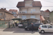 Stalno na meti napada: Biznismen na čiju je kuću bačena bomba tvrdi da su konstantno na udaru! (FOTO)
