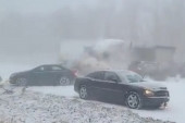 Da li ste videli nekada ovako nešto? "Karpokalips" u Pensilvaniji, sudarilo se čak 60 vozila! (VIDEO)