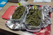Marihuana i lekovi pronađeni  u kući: Negotinac uhapšen zbog droge